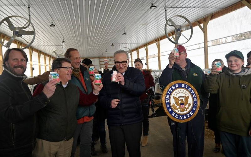 Congress Approves Return of Whole Milk in School Meals