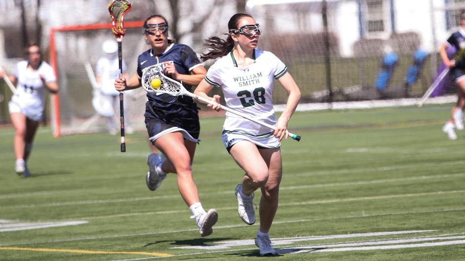 McMahon, Montgomery sting Yellowjackets, #3 Herons win 11th straight