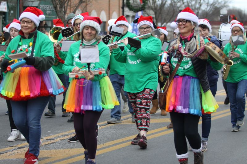 “It’s A Wonderful Life” Parade (Photos)