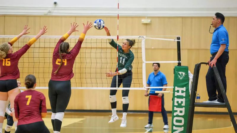 William Smith Volleyball Nets 9th Straight Win