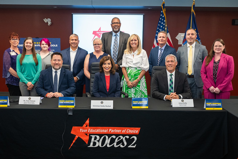 Governor Visits Monroe County to Speak on Smartphone Restrictions in School