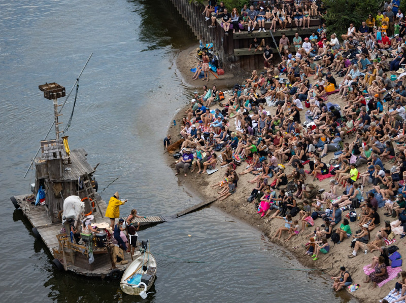 Flotsam River Circus Brings Free Performances to Geneva, Seneca Falls