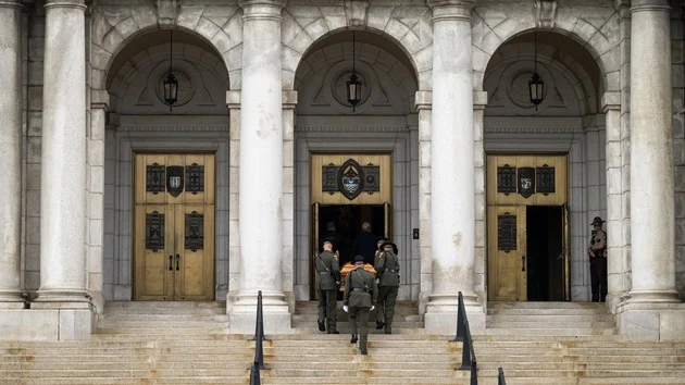 Minnesota lawmaker shooting suspect pleads not guilty in federal court