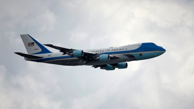 Air traffic controller tells Spirit pilot to ‘pay attention’ while flying near Air Force One