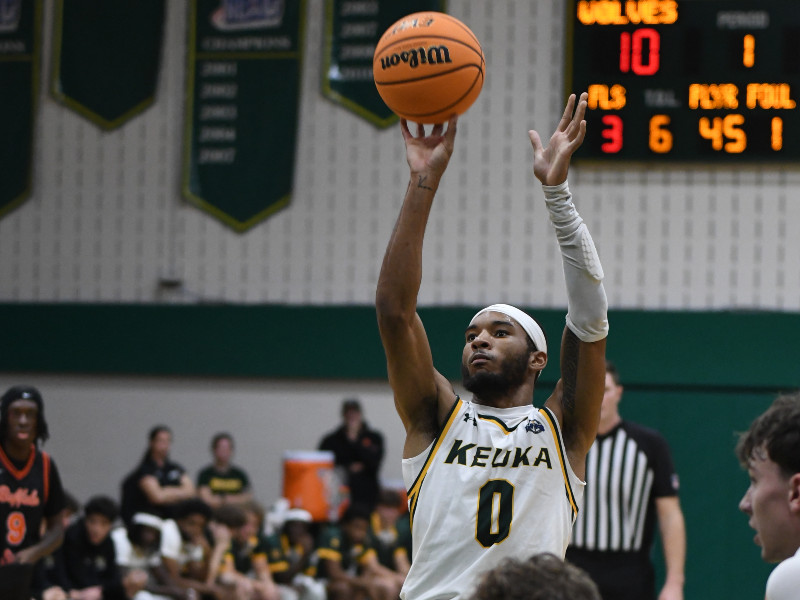 RIT Defeats Keuka in Men’s Basketball