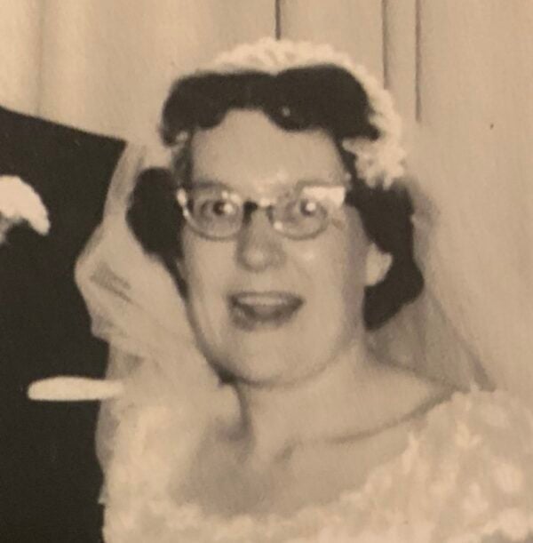 Eleanor "Ellie" (Porter) May