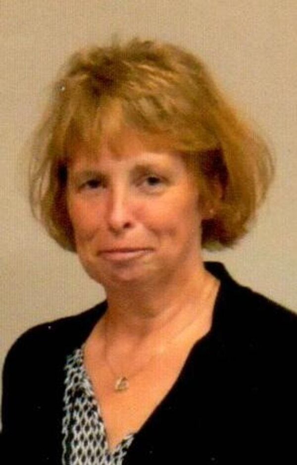 Linda B. (Brecht) Moore